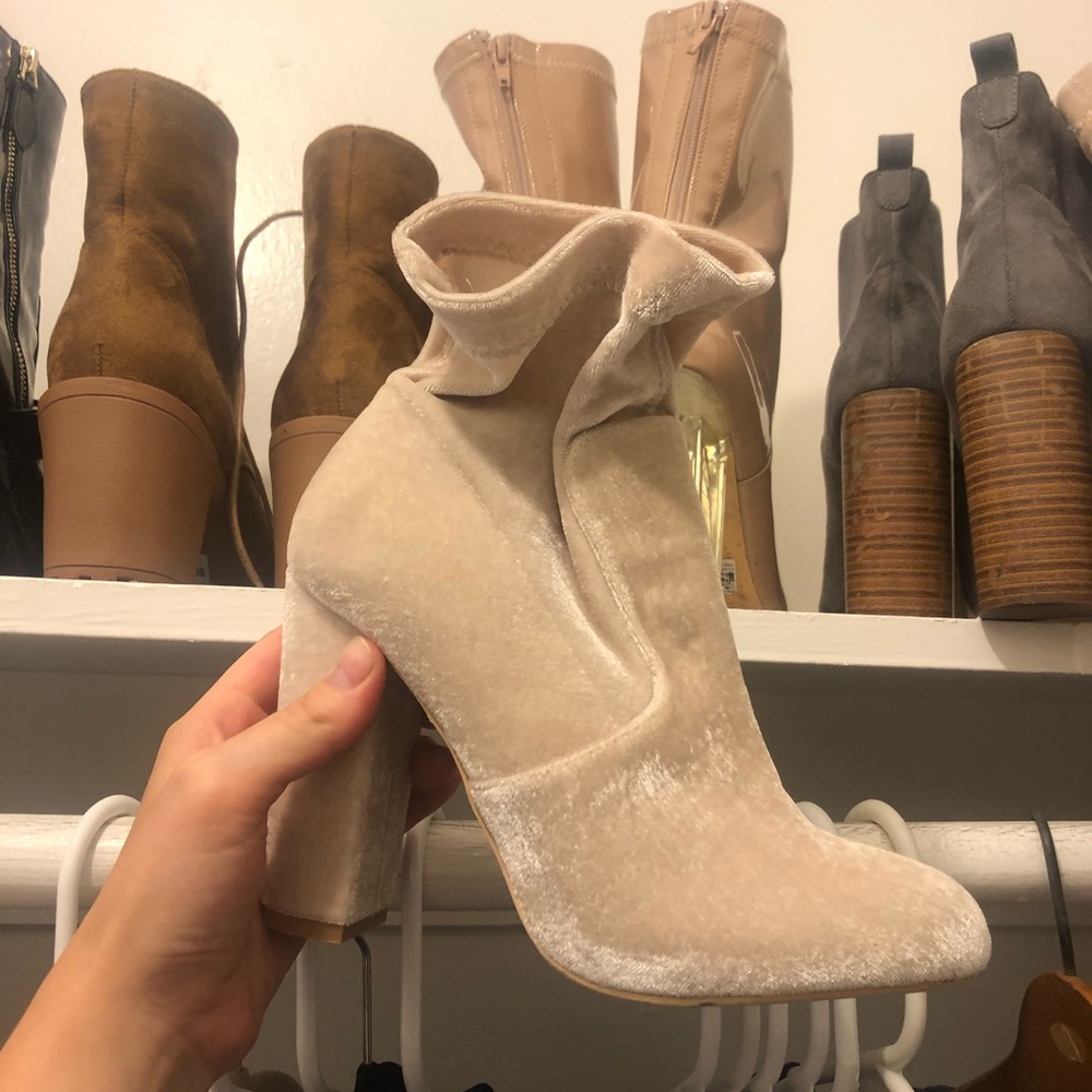 Velvet booties